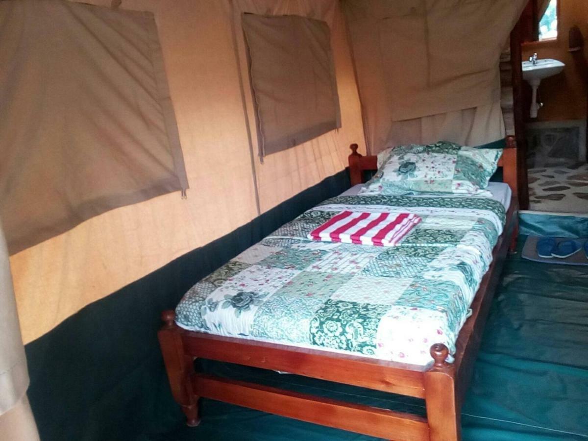 Ruhija Community Rest Camp Bed and Breakfast Kabale Esterno foto