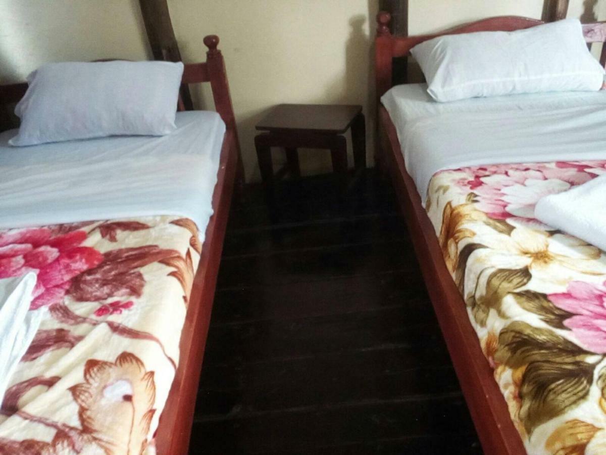 Ruhija Community Rest Camp Bed and Breakfast Kabale Esterno foto