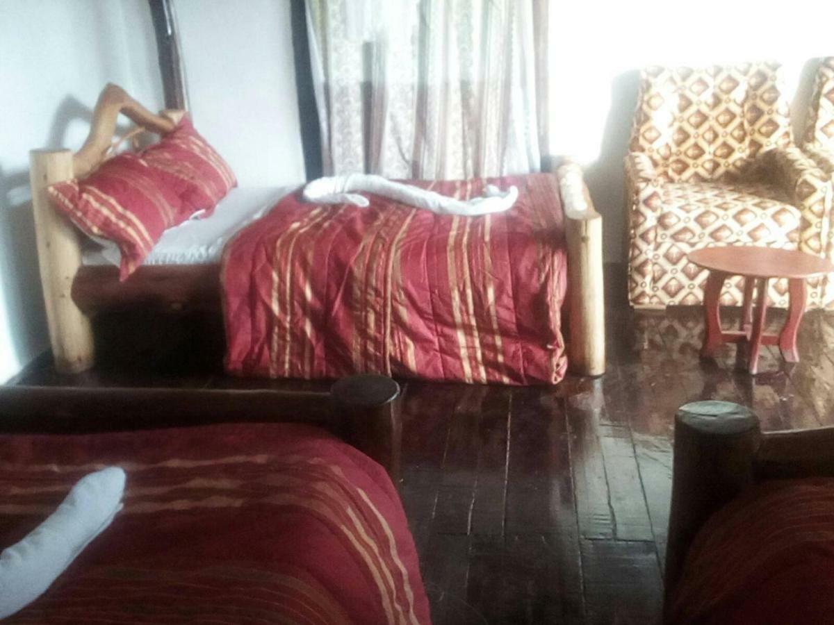 Ruhija Community Rest Camp Bed and Breakfast Kabale Esterno foto